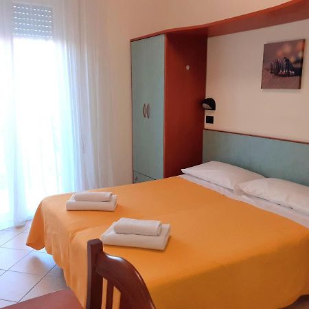 Hotel Brooklyn Ρίμινι Εξωτερικό φωτογραφία